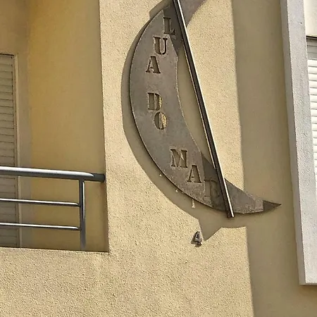 דירה Lua Do Mar - T2 - Piscina - Fte Ao Mar- *